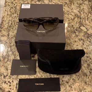 Tom Ford Jennifer TF8 38F